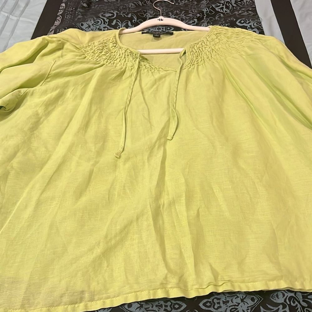 MARC NEW YORK Women's Yellow Top, size large - Picture 5 of 8